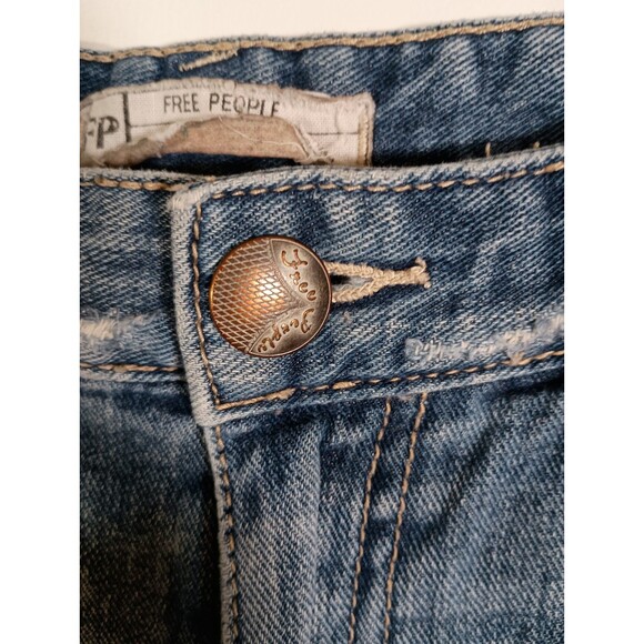 Free People Womens Denim Jeans Cutoff Distressed Blue Shorts Size 26 - Picture 5 of 7